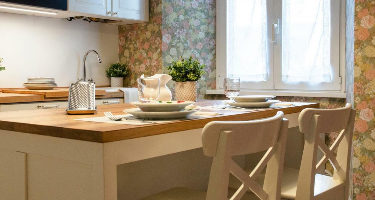 Flowers Apartment Joivy 25 Комо Екстер'єр фото