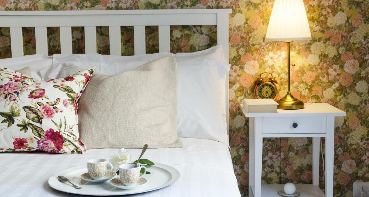 Flowers Apartment Joivy 25 Комо Екстер'єр фото